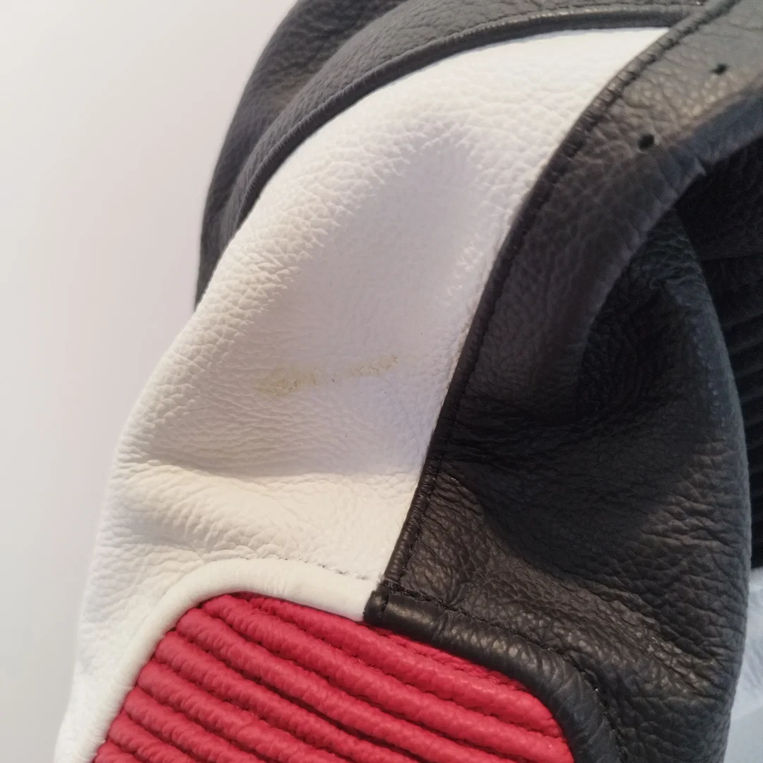 Motorradkombi Leder Ducati / Alpinestars | Erprobter Begleiter – Bild 6
