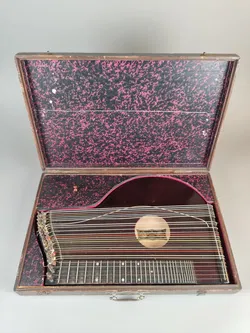 Zither von Anton Kiendl mit Koffer  - Bild 3