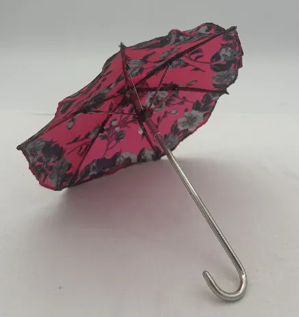 Vintage Miniatur-Regenschirm für Puppe – Bild 2