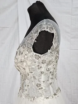 Hochzeitskleid - 01 - Natali Bridal (Prag) - Gr. L - Bild 11