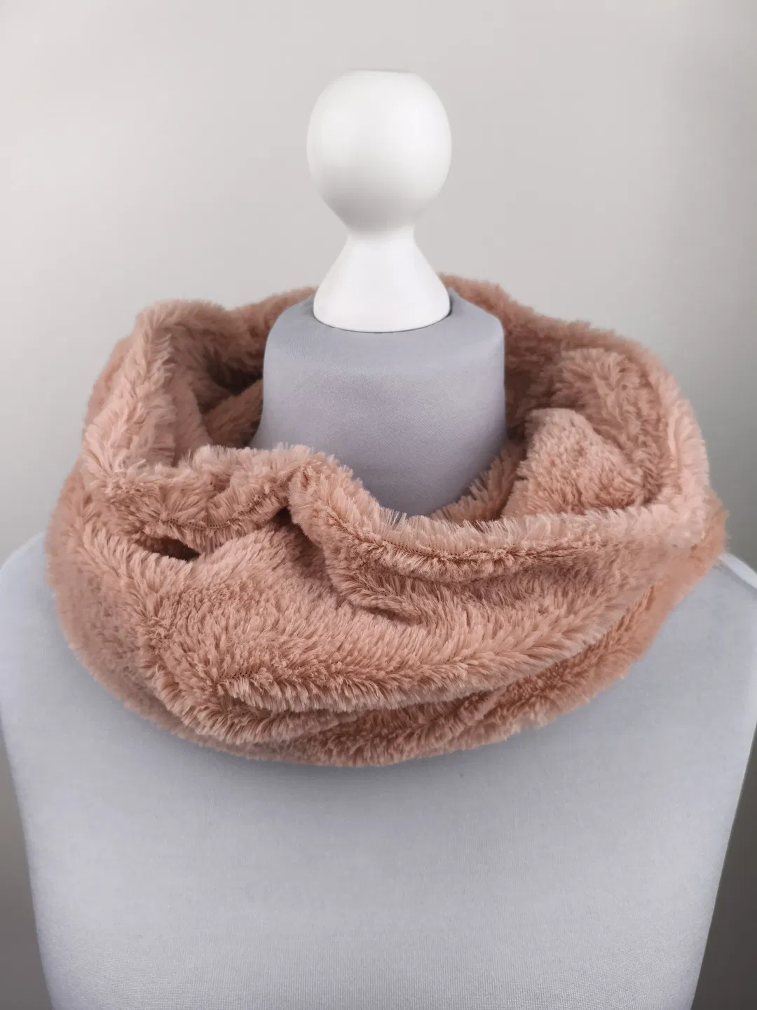 kuscheliger Loopschal Damen - Bild 4