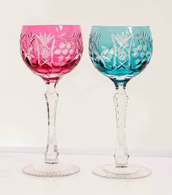 BEYER 2 Stück Weingläser / Römer in pink und blau aus Bleikristall - Bild 4