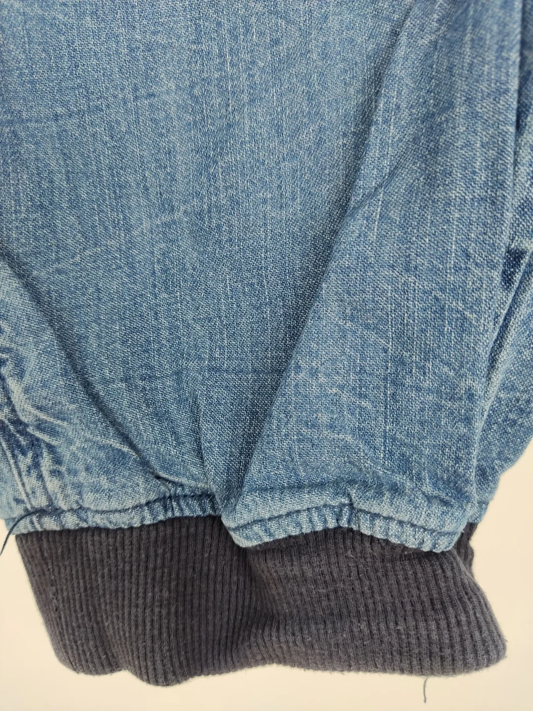 Jeans "uset optik", knielang mit Gummizugbund, blau mit Taschen, Größe 164 (geschätzt) – Bild 6