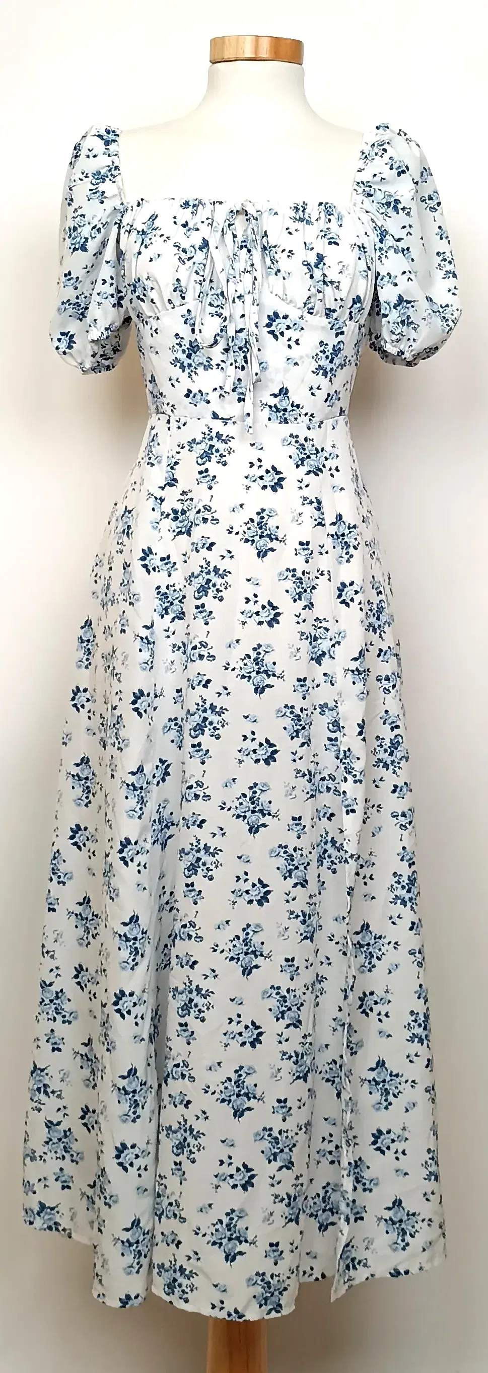 SHEIN Midikleid geblümt Gr. 34 - Bild 1