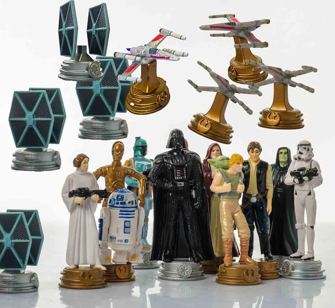 Star Wars 3D Chess Game, lizenziertes Schachspiel mit Figuren Lucasfilm – Bild 1