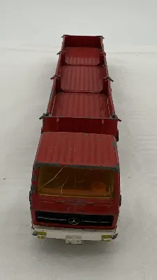 Siku Mercedes-Benz 2232 (320 PS) Sattelschlepper mit Planenauflieger - Bild 4