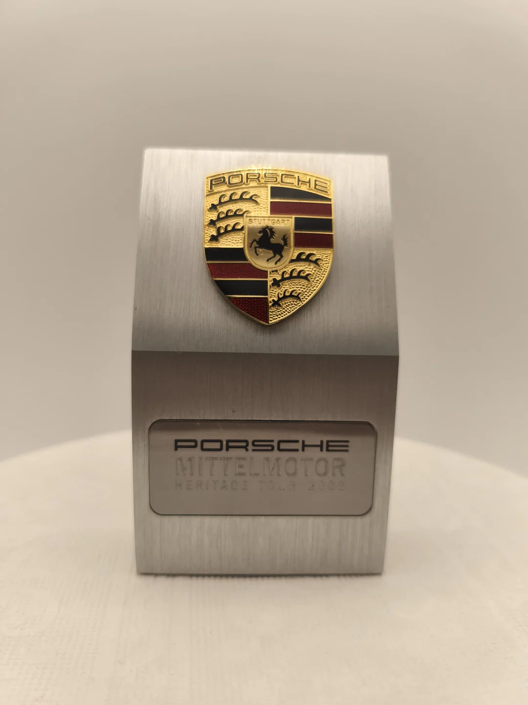 Porsche, Briefbeschwerer mit Wappen, Sammlerstück - Bild 4