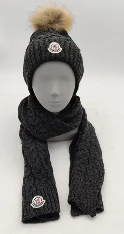 Moncler - Damen Mütze und Schal Set - Bild 1