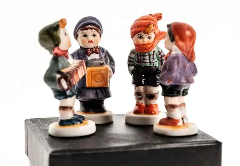 4 Stück Sammelfiguren im Hummel Stil - keine Originale - Bild 4