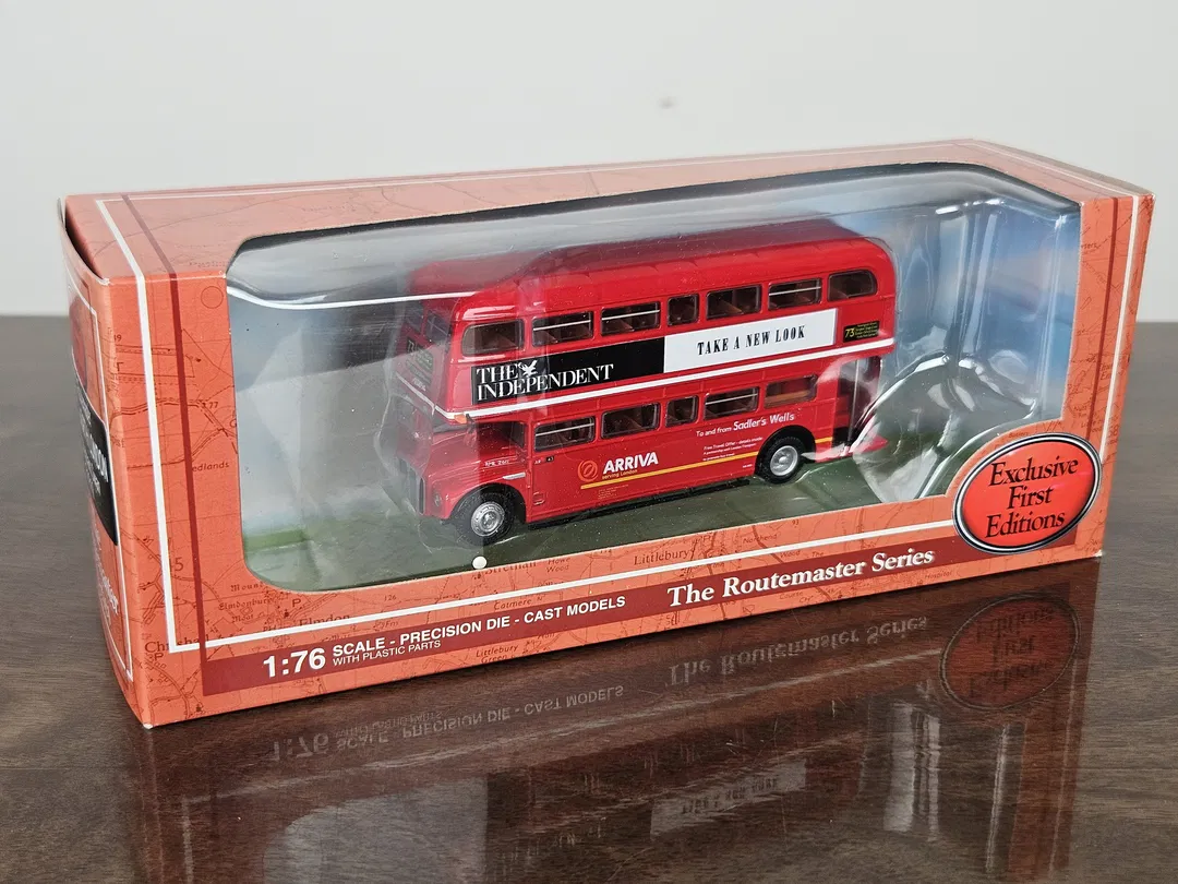 GILBOW - The Routemaster Bus - Maßstab 1:76  - Bild 1