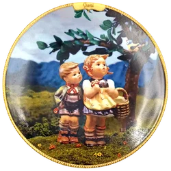 Sammelteller „Kindheitsfreuden der Jahreszeiten“ von M.I. Hummel - Juni (Teller A 1143)