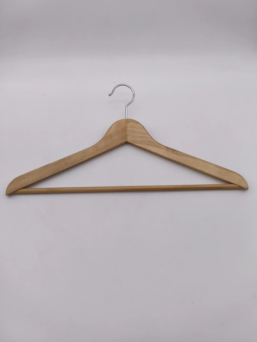 3 Stk. Kleiderbügel aus Holz – Bild 2
