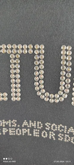 RAP Kapuzenpullover Damen Schwarz Strasssteine | Casual-Chic - Bild 5