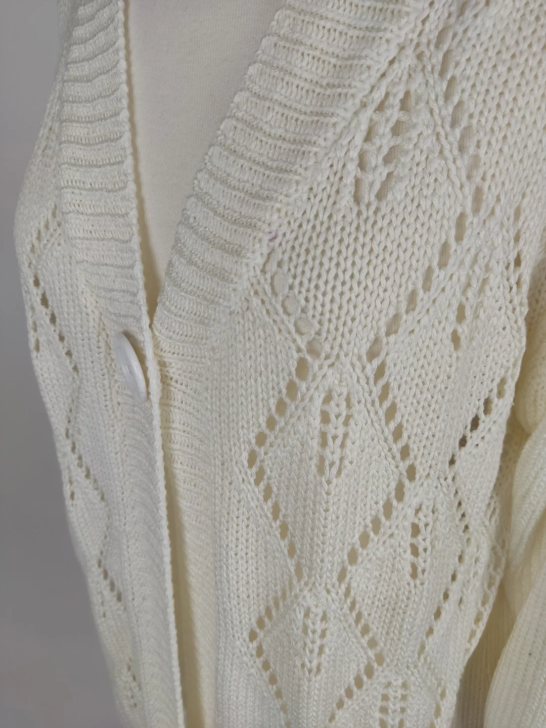 Weste "Outfit Classic", dreiviertelarm mit V-Ausschnitt, weiß/gestrickt, Größe 46 – Bild 2