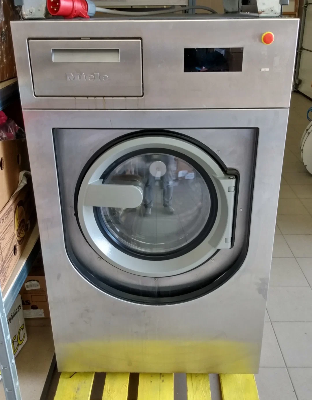 Miele Professional Gewerbe- und Industriewaschmaschine - Bild 1