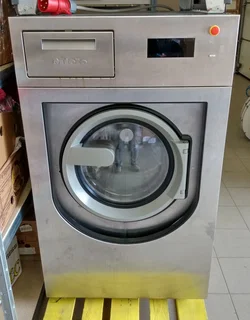 Miele Professional Gewerbe- und Industriewaschmaschine - Bild 1