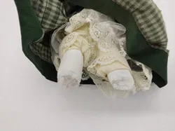 Vintage Porzellanpuppe mit Stoffkörper ca 36cm ohne Porzellanfüße - Bild 4