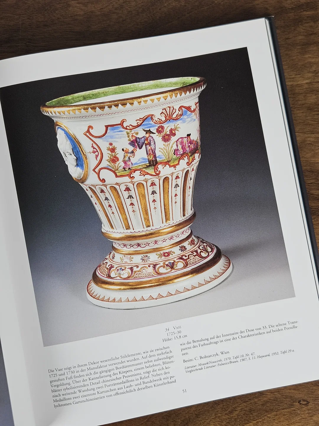 Claudius Innocentius DuPaquier - Wiener Porzellan der Frühzeit 1718-1744 - Elisabeth Sturm-Bednarczyk (Hg.) – Bild 2