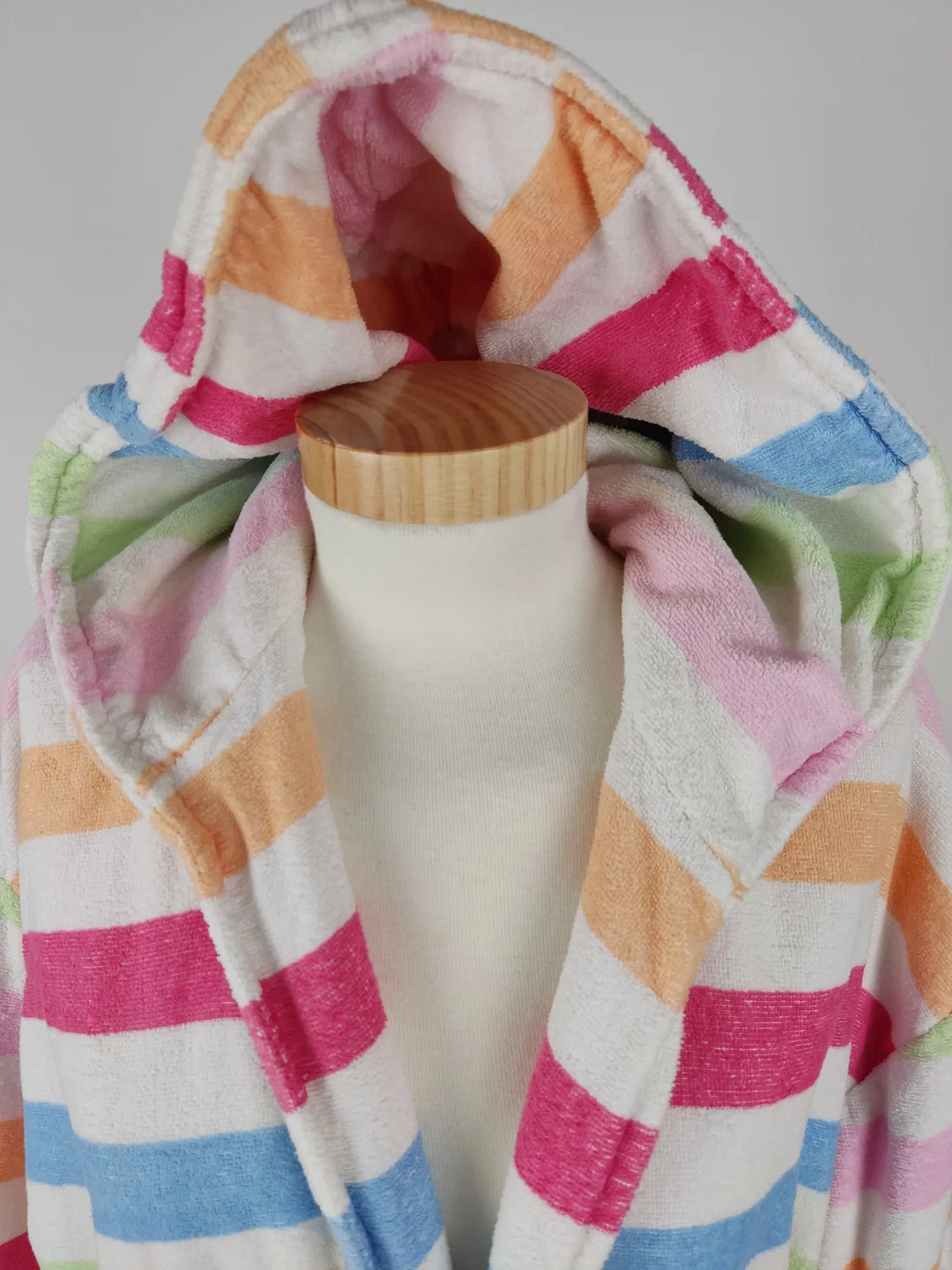Bademantel " Down over" langarm mit Kapuze, gestreift mit Gürtel, und Taschen, Größe 176 – Bild 6