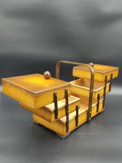 Vintage-Nähkästchen aus dunklem Holz  - Bild 5