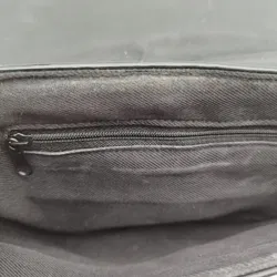 Moderne Handtasche im Glossy Look - Bild 4