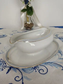 Porzellan-Sauciere KPM Krister mit Goldrand | Vintage-Schatz - Bild 8