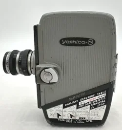 Yashica- 8 Vintage Filmkamera – Vorschau 3