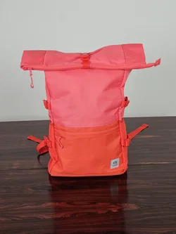 Bunter Rolltop- Rucksack von Tchibo 