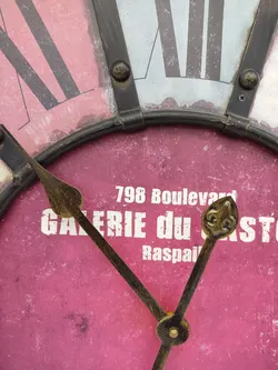 Wanduhr der Marke KARE 