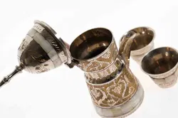 Traditionell arabisches Kaffeeservice aus Kupfer mit Dallah / Kanne und 3 Tassen - Bild 2