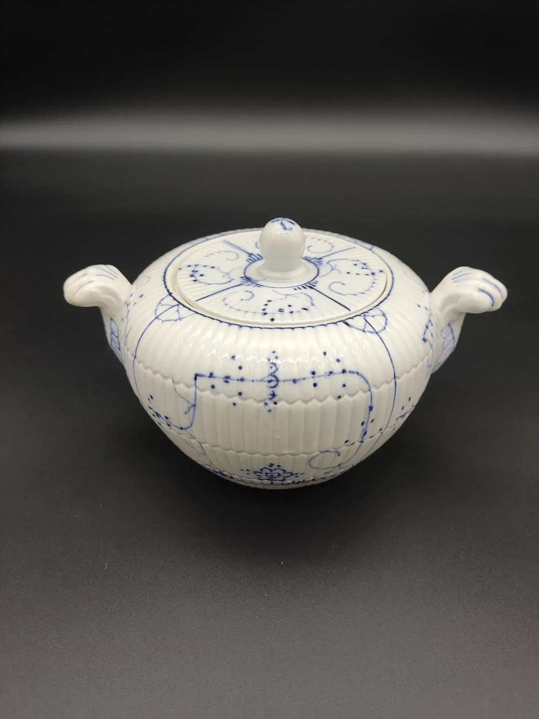 Antike Villeroy & Boch Zuckerdose mit Strohblumen-Muster - Bild 1