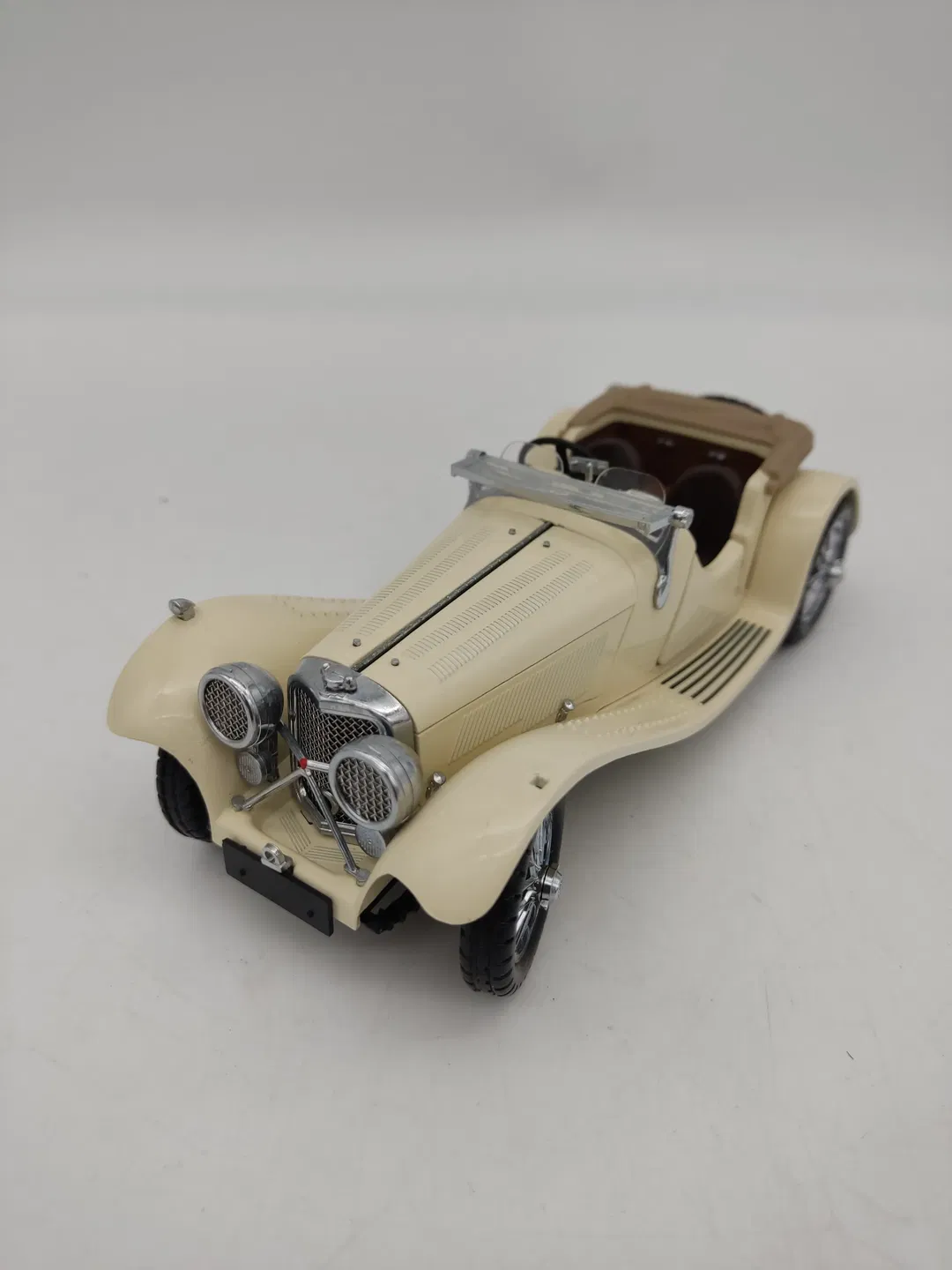 Franklin Mint  1938 Jaguar SS-100 1:24 Modellauto - Bild 4