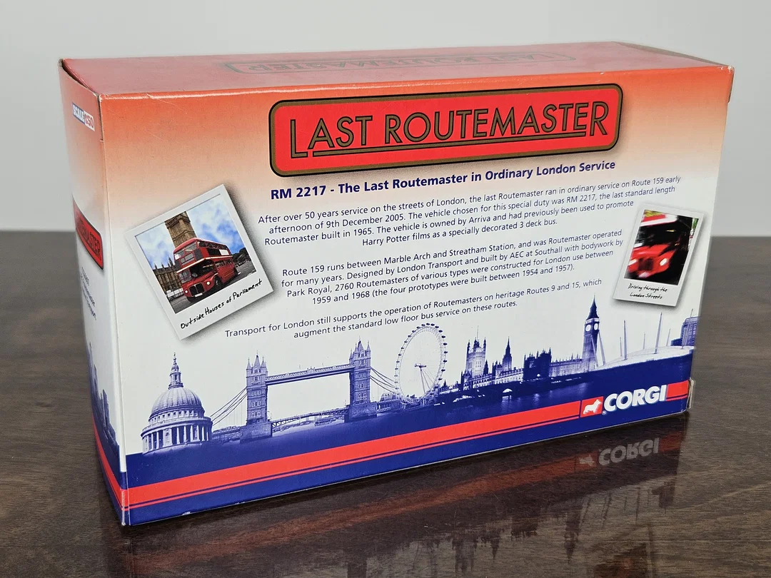 CORGI CC25907 AEC Routemaster Bus - London Transport  – Bild 3