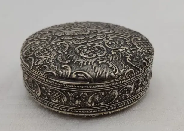 Antike Blechdose/ Pillendose - Bild 1