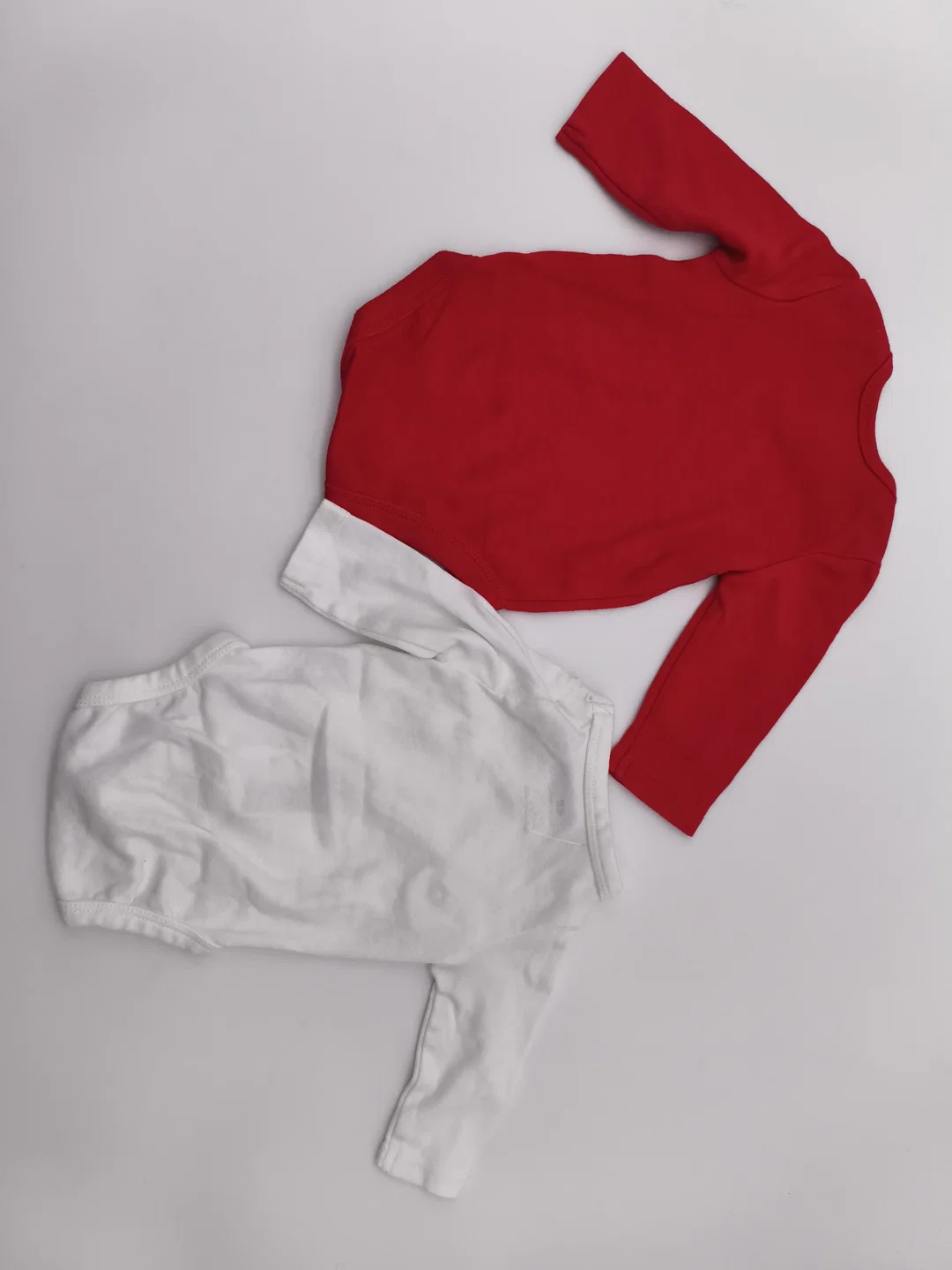 2er Set Baby-Bodies, Langarm, Gr. 50 und 56 – Bild 2