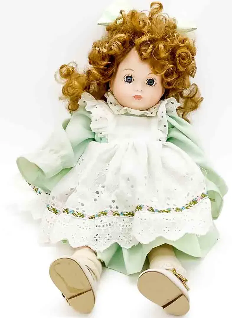 Vintage Porzellanpuppe mit Stoffkörper ca 38cm - Bild 1