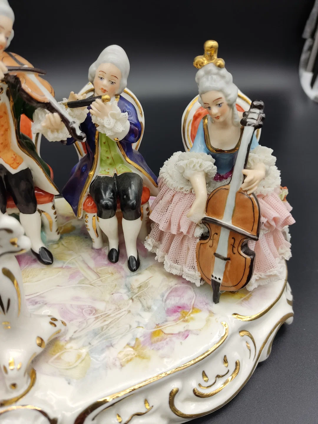 Vintage Porzellan-Figurinen 'Musikabend' – Bild 5