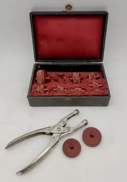 Antikes Uhrmacherwerkzeug R.P.V. - Bild 3