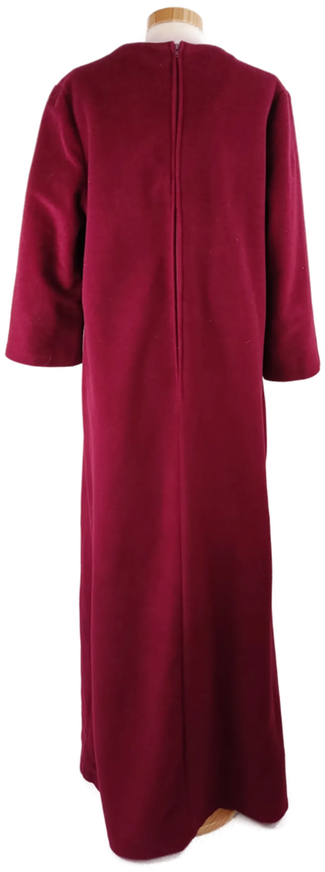  Kaftan "St. Michael", dreiviertelarm mit Rundhalsausschnitt, weinrot mit Stickerei, Größe 44 – Bild 3