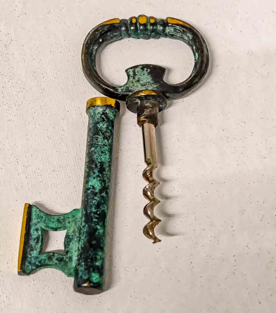 The Key -nostalgischer Flaschenöffner & Korkenzieher in Schlüsselform – Bild 3