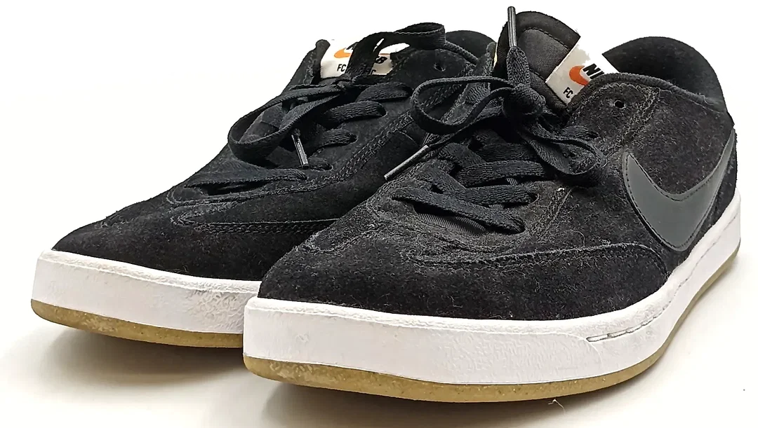 Nike Herrenschuh schwarz Gr. 44,5 – Bild 1