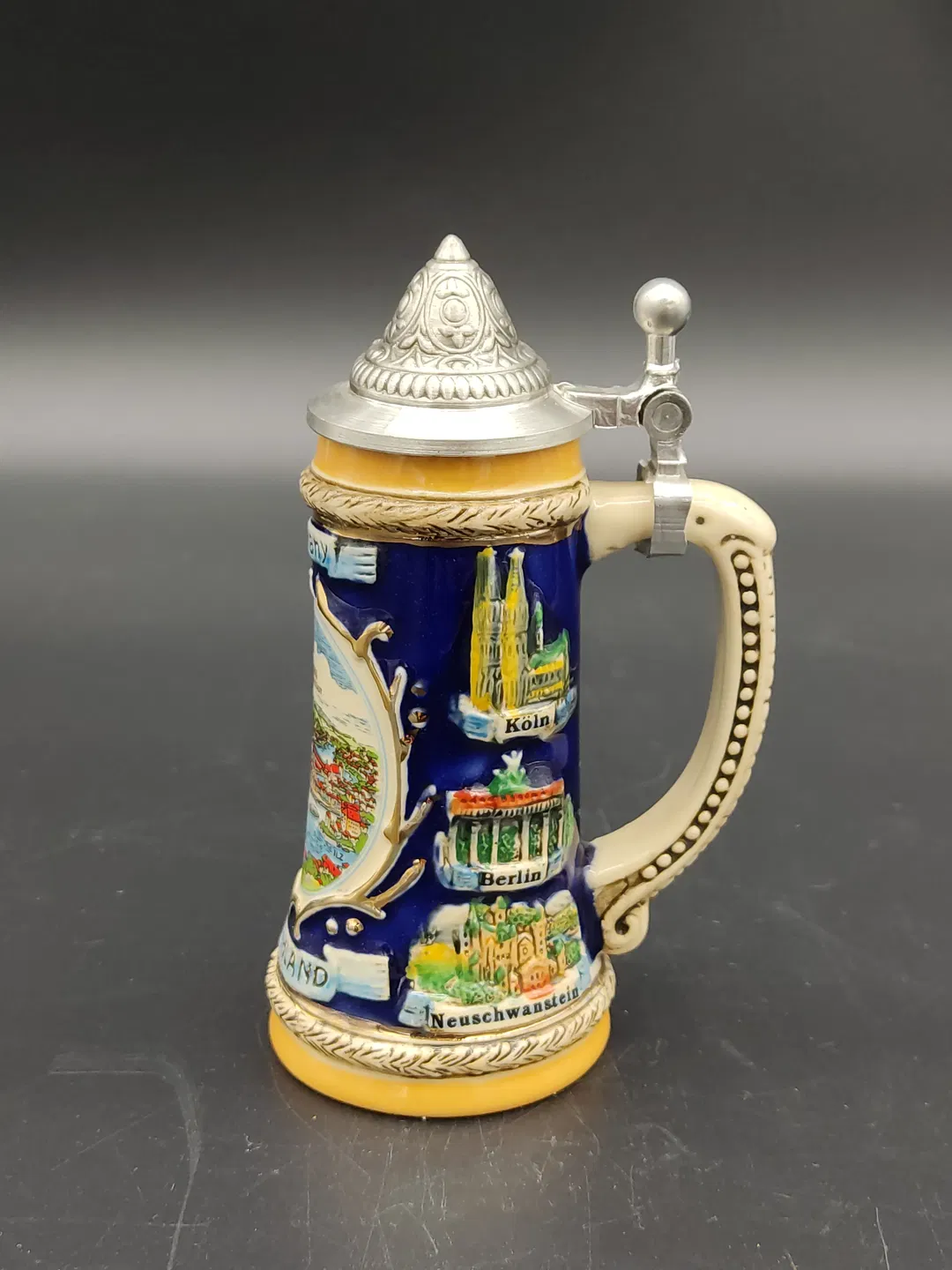 Kleiber - Handbemalter kleiner Bierkrug mit Deutschland Motiv - Bild 4