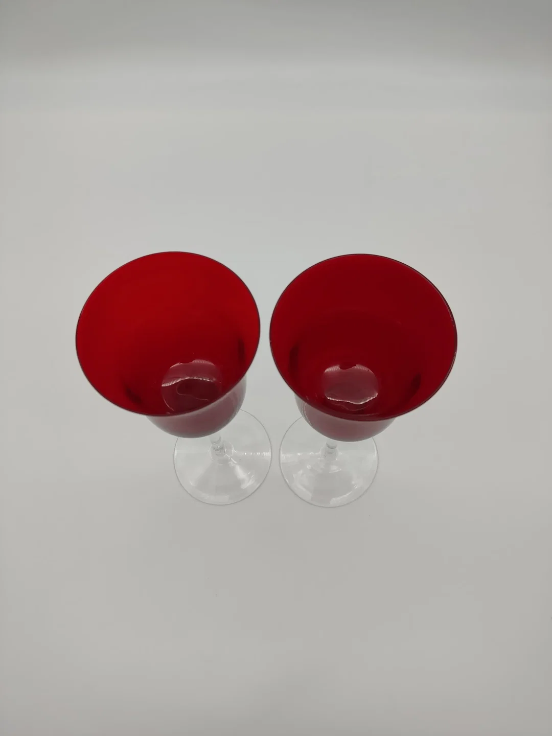 2 Kristall Wein- Wasser- Dekogläser rot beschichtet – Bild 2