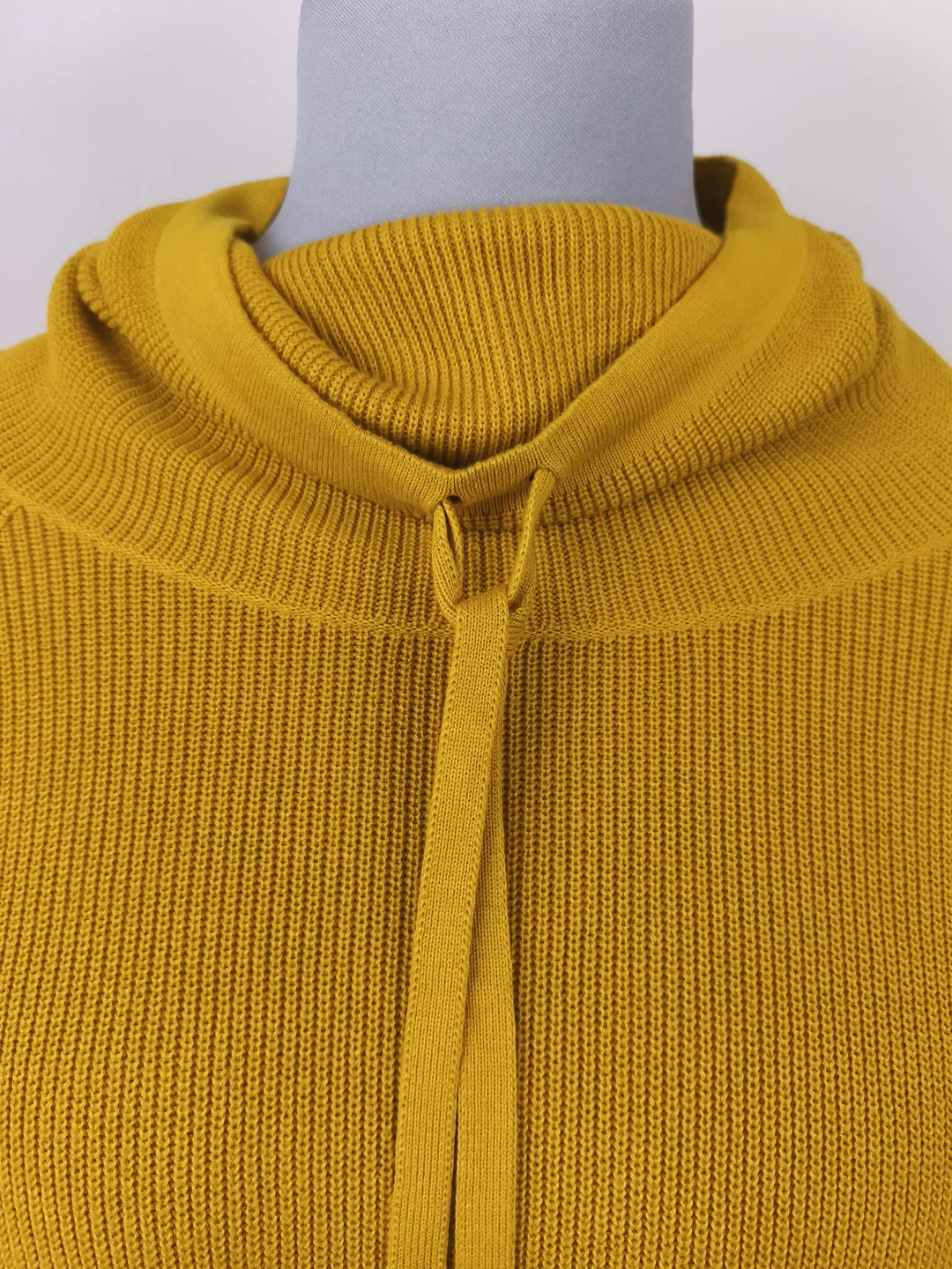 Benetton, weicher Strickpullover, Gr. M – Bild 3