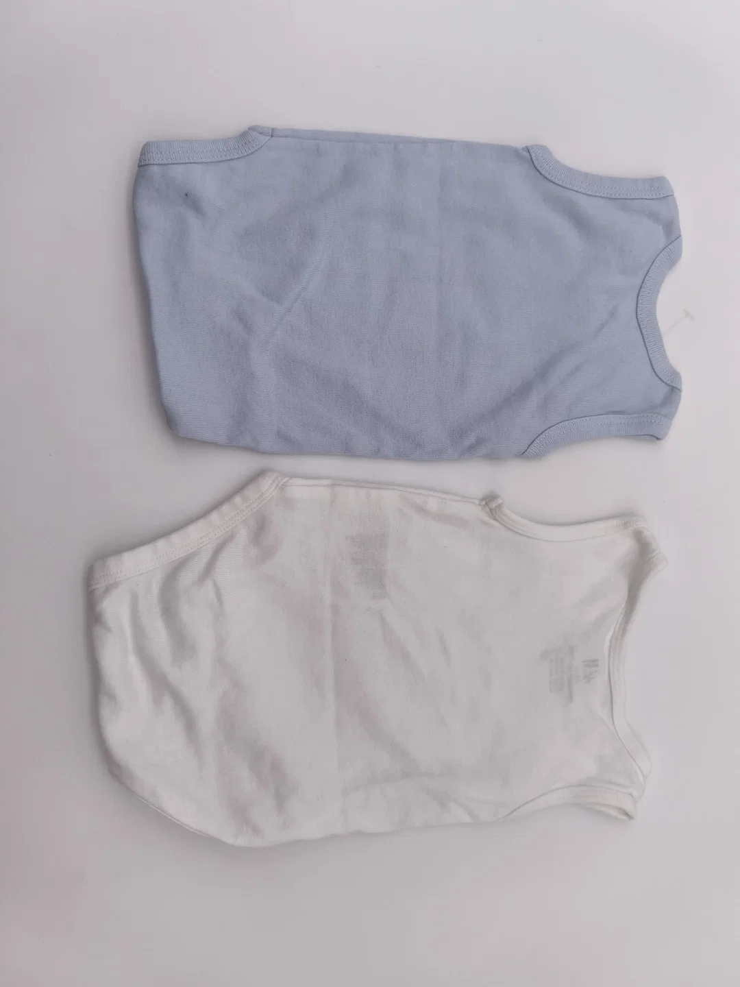 2er Set Baby-Body, Ärmellos, Gr. 56 – Bild 2