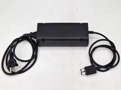 Microsoft Xbox 360 S Set - Xbox 360 Slim Konsole mit 3 Controllern, Chatpad und Zubehör - Bild 25