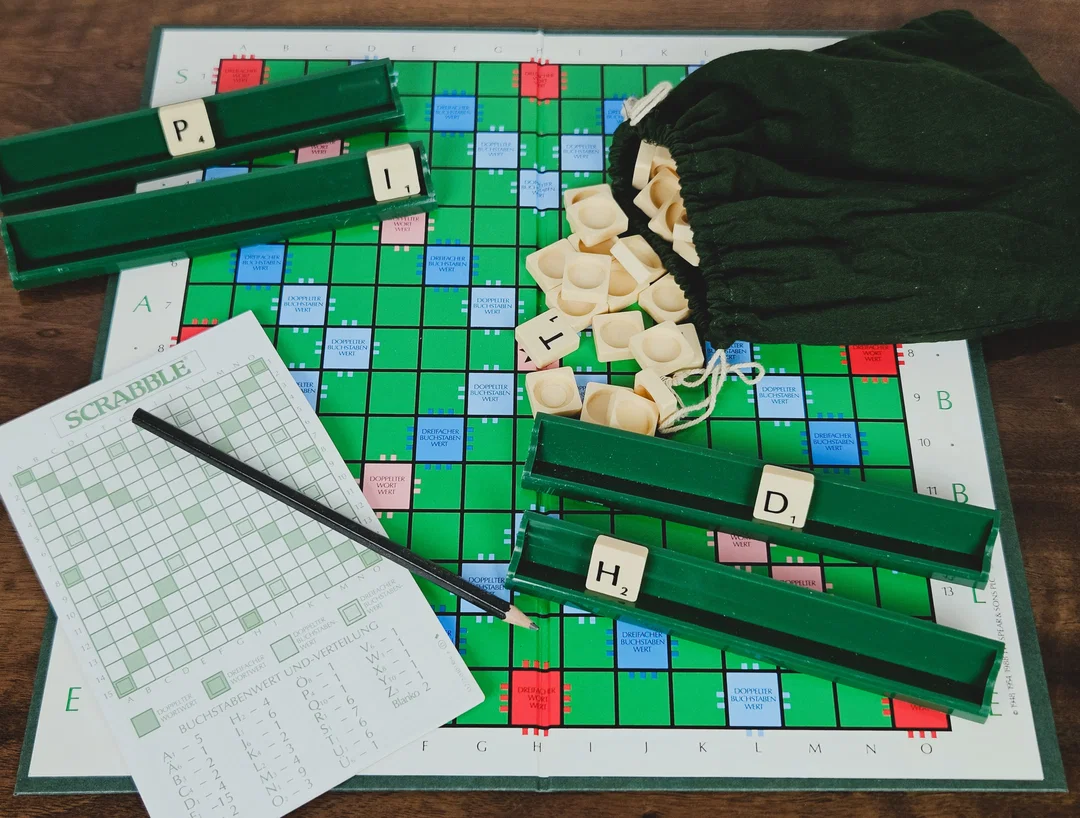 Scrabble Original. Der Stein des Weisen - Mattel – Bild 3