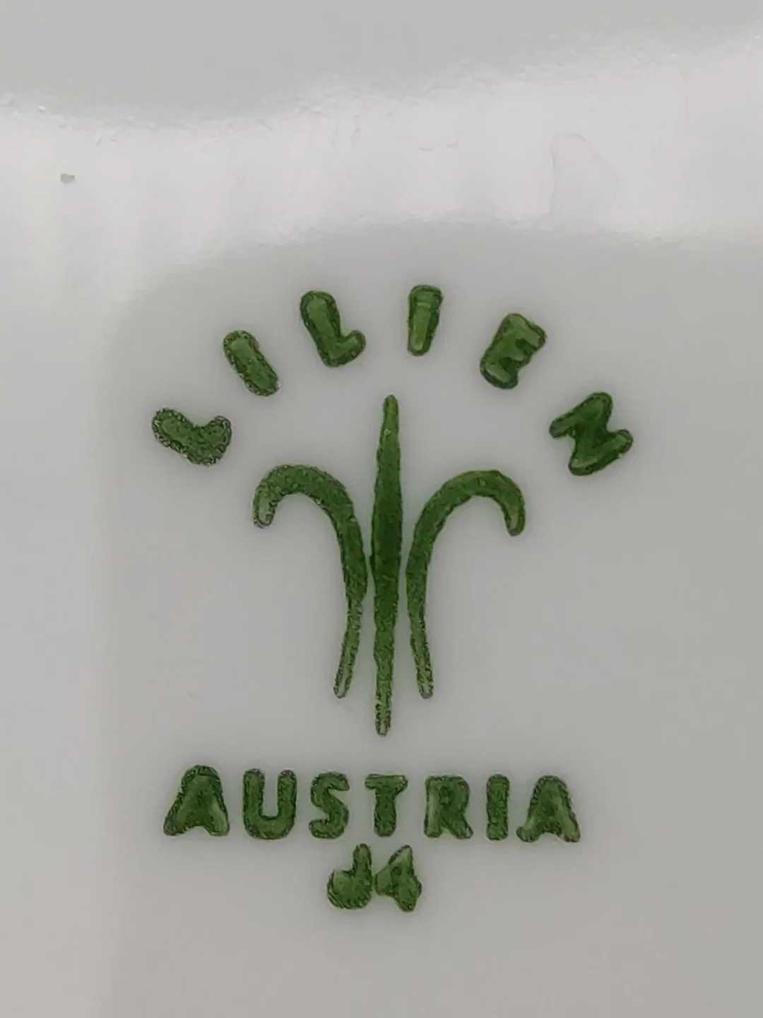 Lilien Porzellan Untertassen Set (6 Stück) – Bild 2