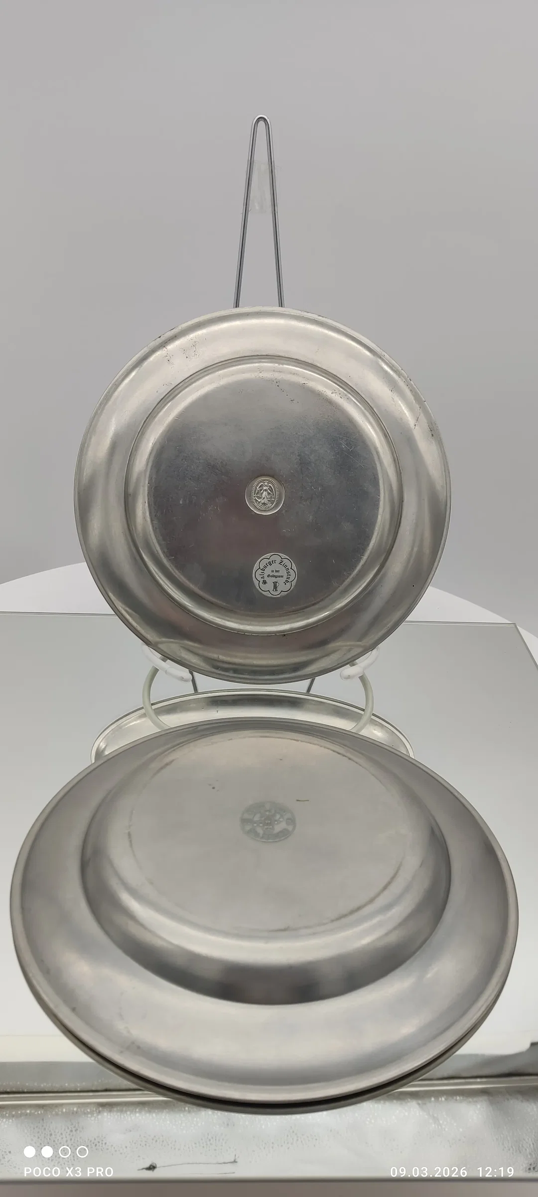 Zinnteller 2er Set, aus Salzburger Zinnstube  D 18,3 cm – Bild 5